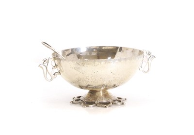 Lot 9 - A silver bowl and spoon