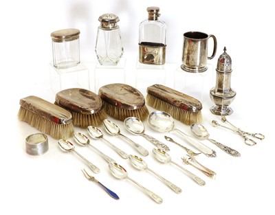 Lot 20 - A collection of silver items to include