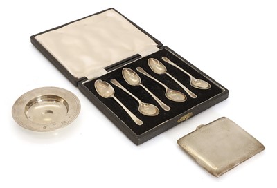 Lot 3 - A collection of silver items