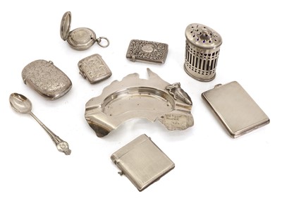 Lot 23 - A group of silver items