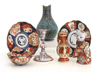 Lot 141 - A collection of Chinese porcelain wares