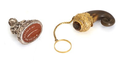 Lot 8 - A claw gilt vinaigrette and weighted silver hard stone seal