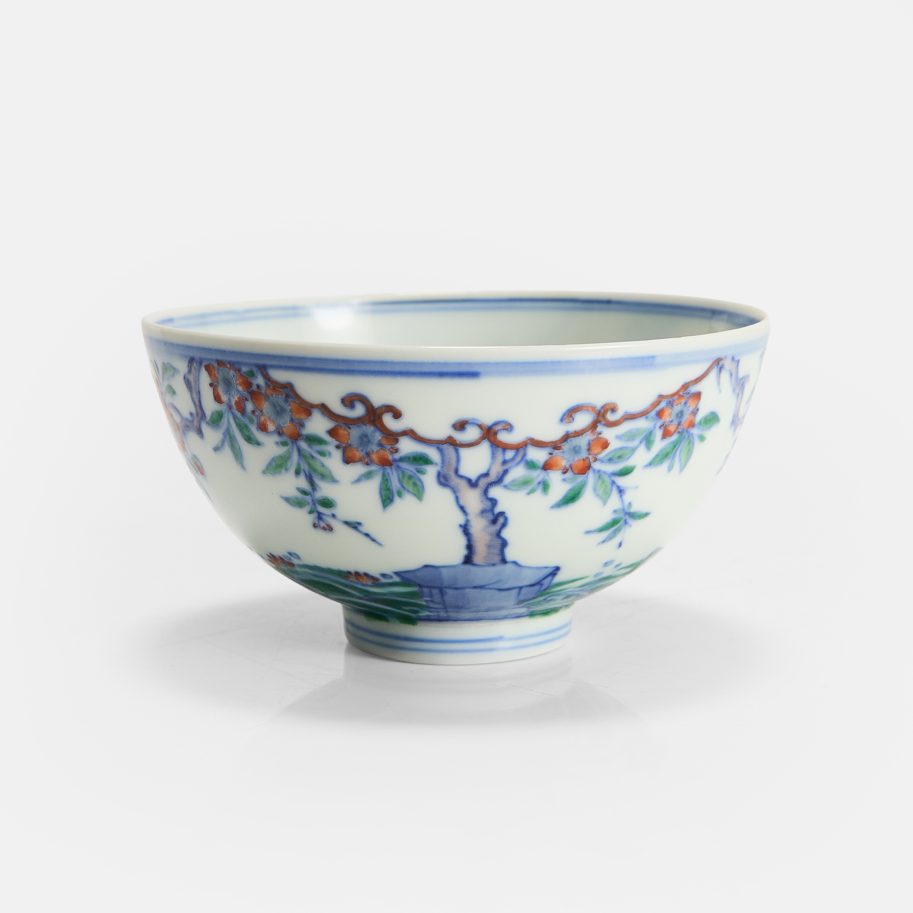 Lot 556 - A Chinese doucai bowl,
